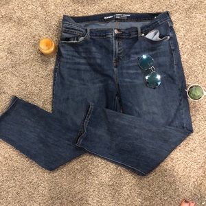 Old Navy mid rise straight jeans